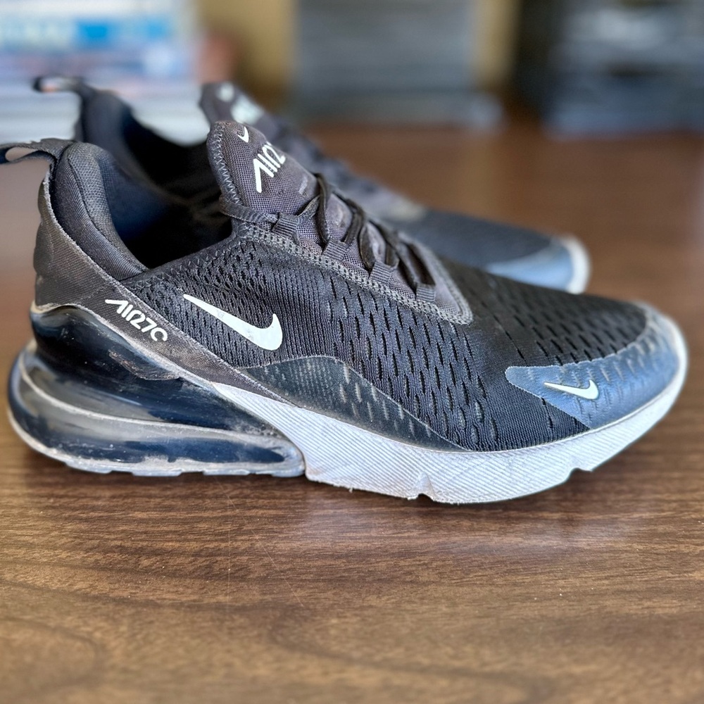 Nike Air Max 270